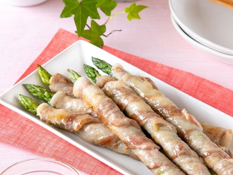 【1本丸ごと!】アスパラの肉巻き